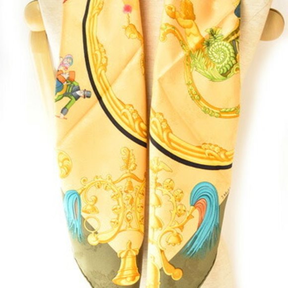 Hermes Scarf Muffler HERMES Carre 90 Silk Twill Carriage Motif Gold/Green - Picture 2 of 12
